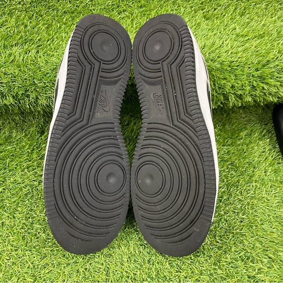 Nike Air Force 1 LV8 1 Black White Trainers 
Size UK 5.5
AV0743-001 - Picture 6 of 8
